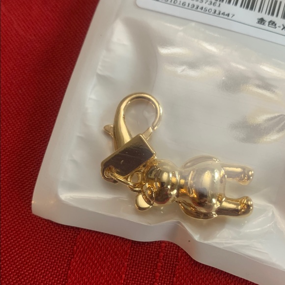 Gold Bear Keychain Charm 222 - Picture 3 of 3